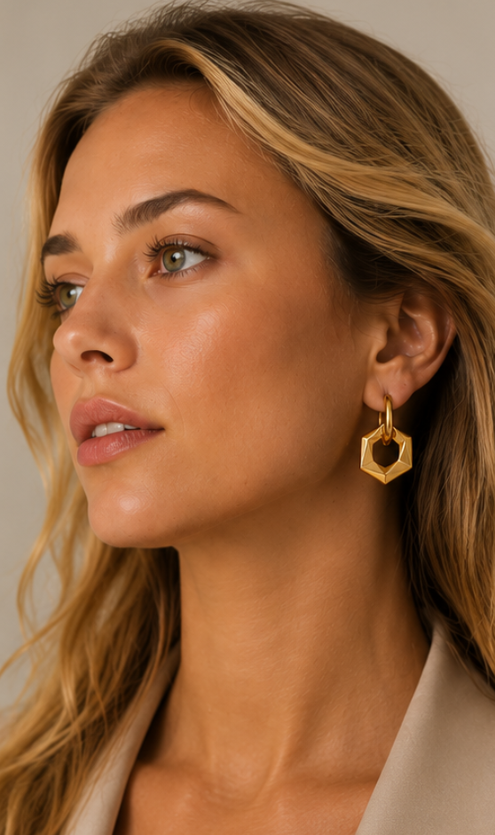 Pendiente Exagonal  Chapado en Oro 18k y stail Steel