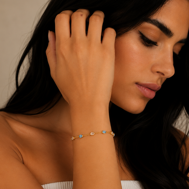 Pulsera Elegante Fina en Chapado Oro 18k Circonitas /Azules