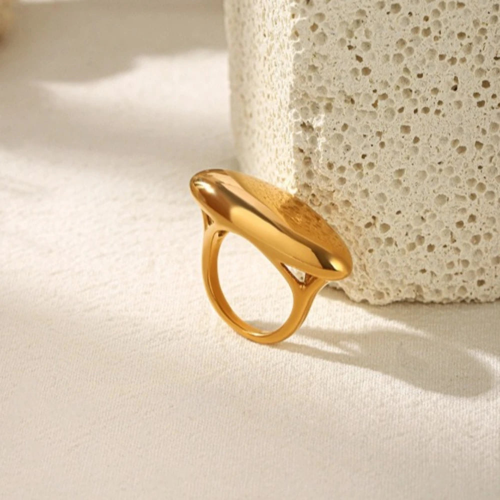 Anillo Geometrico Ovalado Chapado en Oro 18k