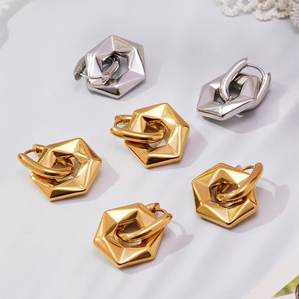 Pendiente Exagonal  Chapado en Oro 18k y stail Steel