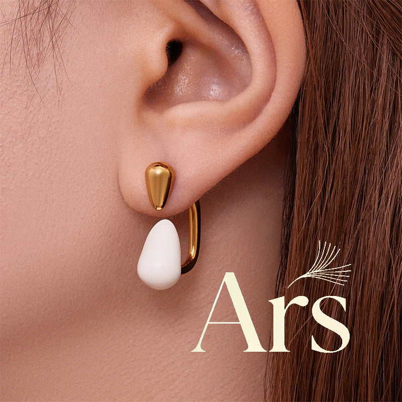 Pendiente Gota Agua de Color Chapado en Oro 18k